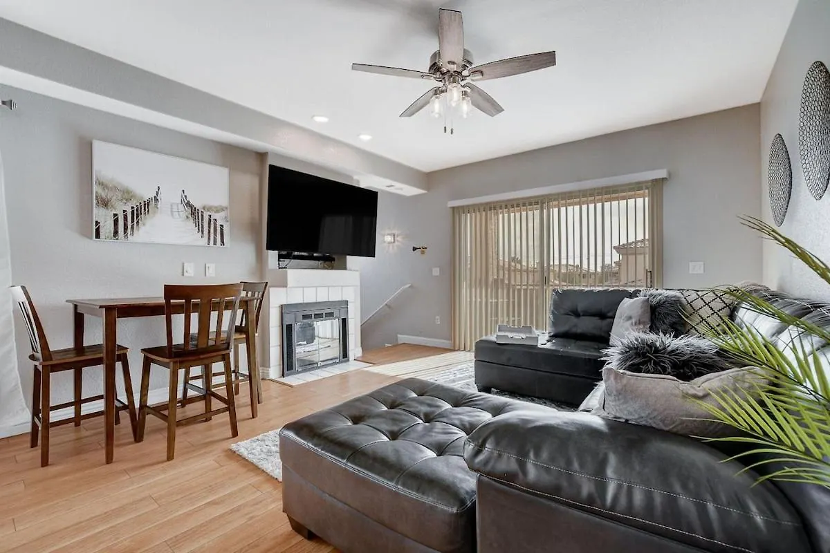 Gated 2Bd Condo Near Summerlin! Las Vegas